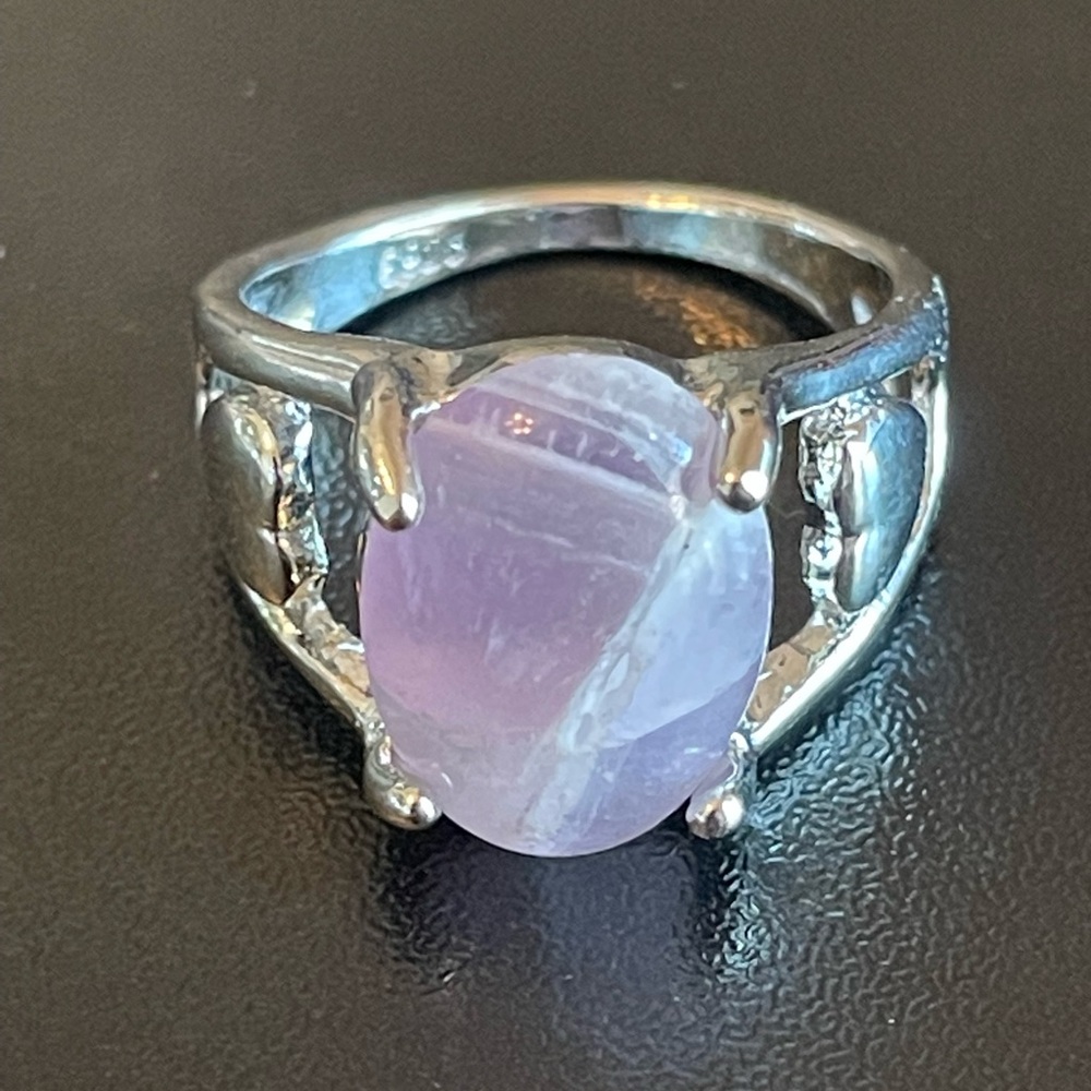 Oval purple amethyst S925 silver heart ring size 7